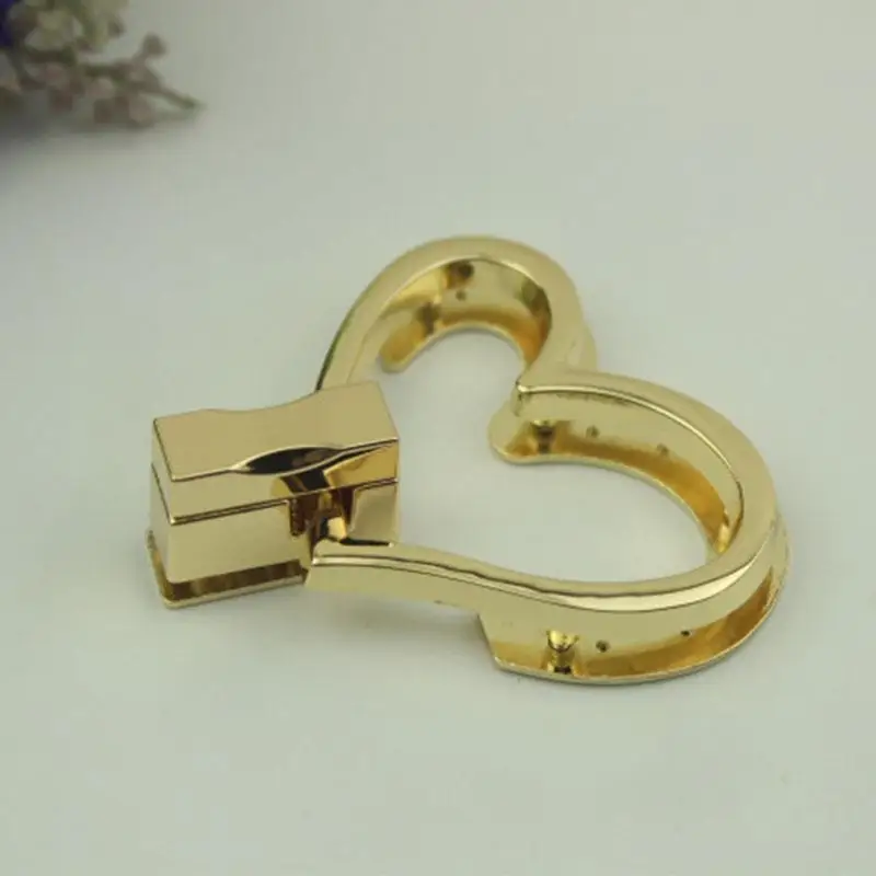 Fashion Heart Shape Bag Lock Clasp Metal Turn Lock Buckles For DIY Handbag Shoulder Bag Purse Handbag Hardware Bag Accessories