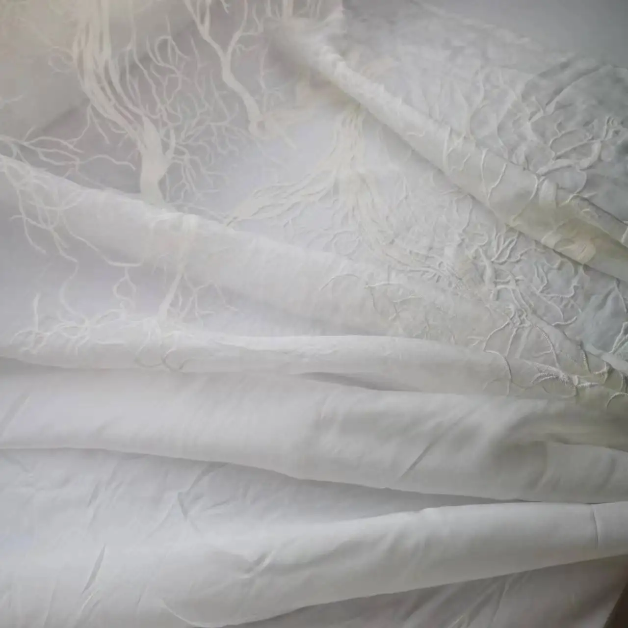 

On Sale Silk Cotton Embroidery Fabric Mulberry Silk Breathable DIY Clothing Dress Sewing Material