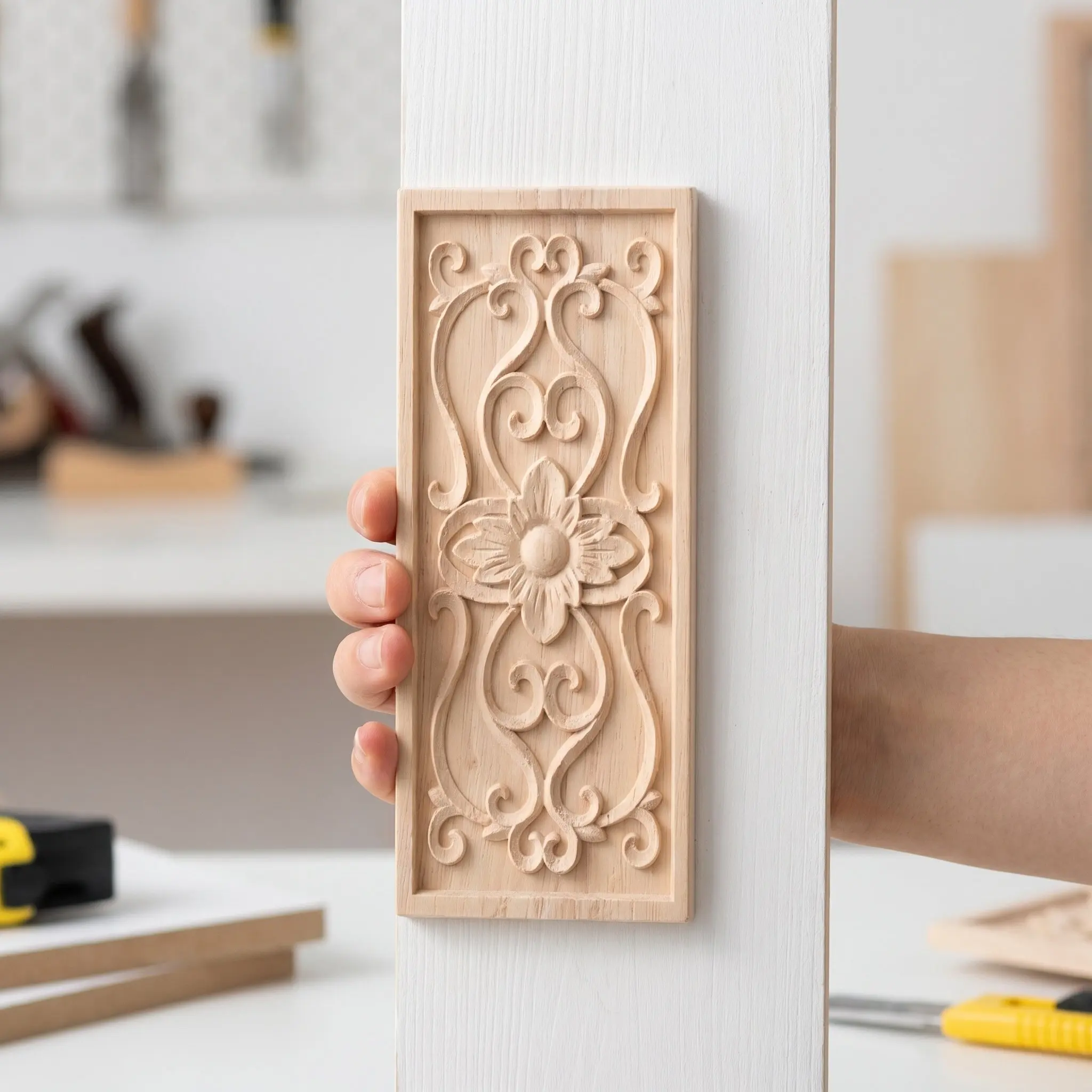 2 Pcs Carved Furniture Appliques Kitchen Cabinet Door Onlay Mantle Wooden Decals Antique Onlays Decorative Embellishments