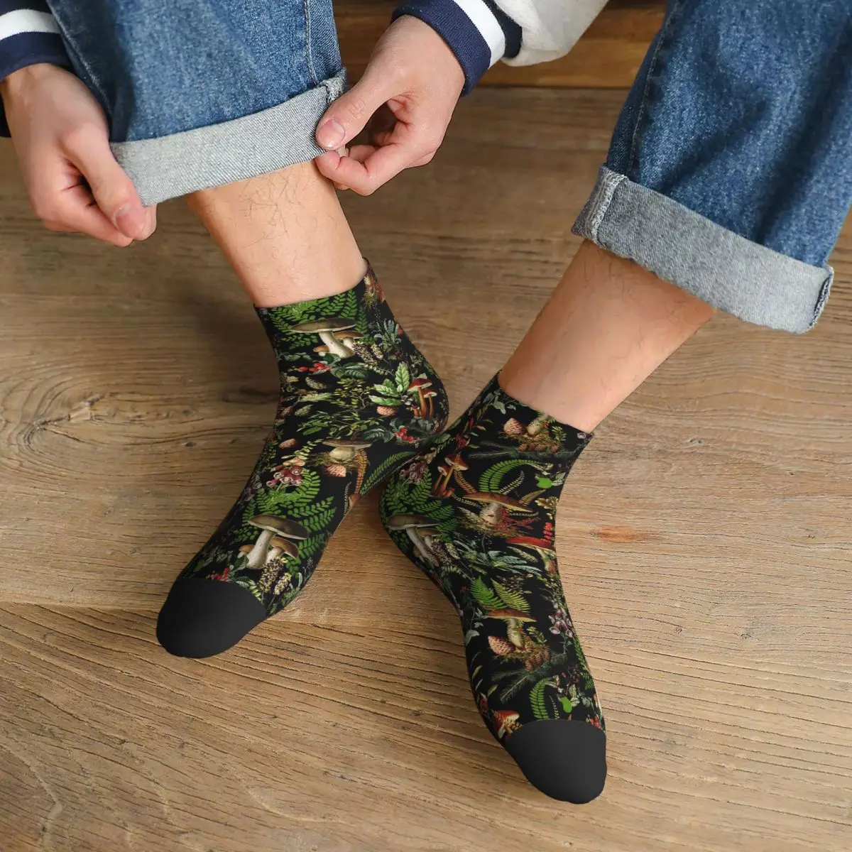 

Vintage Midnight Mushrooms Forest Black Botanical Night Garden Socks Harajuku Sweat Absorbing Stockings All Season Socks