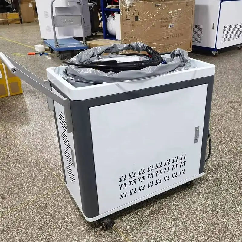 100 Watt Pulse Fiber Laser Cleaner Low Price 300W Laser Steel Cleaning Industrial Equipment Pulse Laser Cleaner