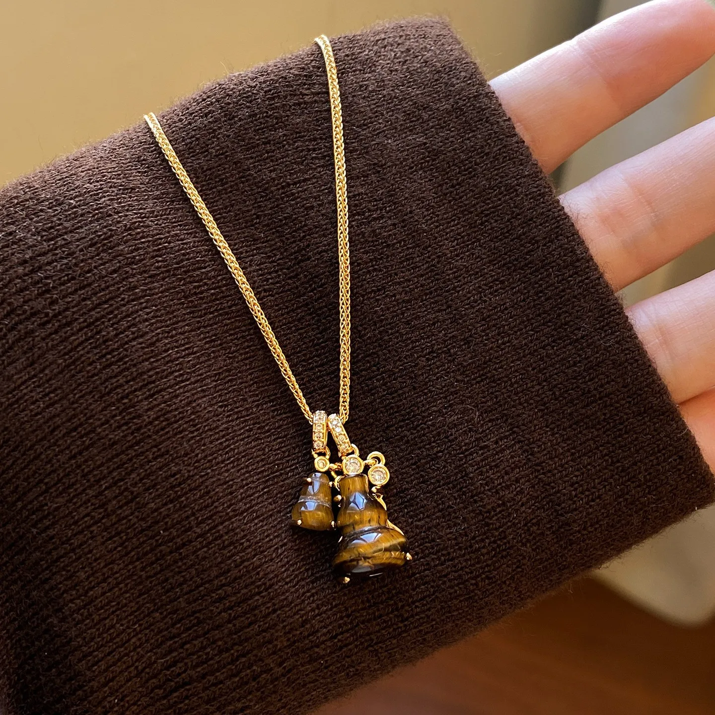 

Light luxury Maillard high-end 9999 24K Real Gold zircon double tiger eye stone gourd pendant necklace women's sweater chain