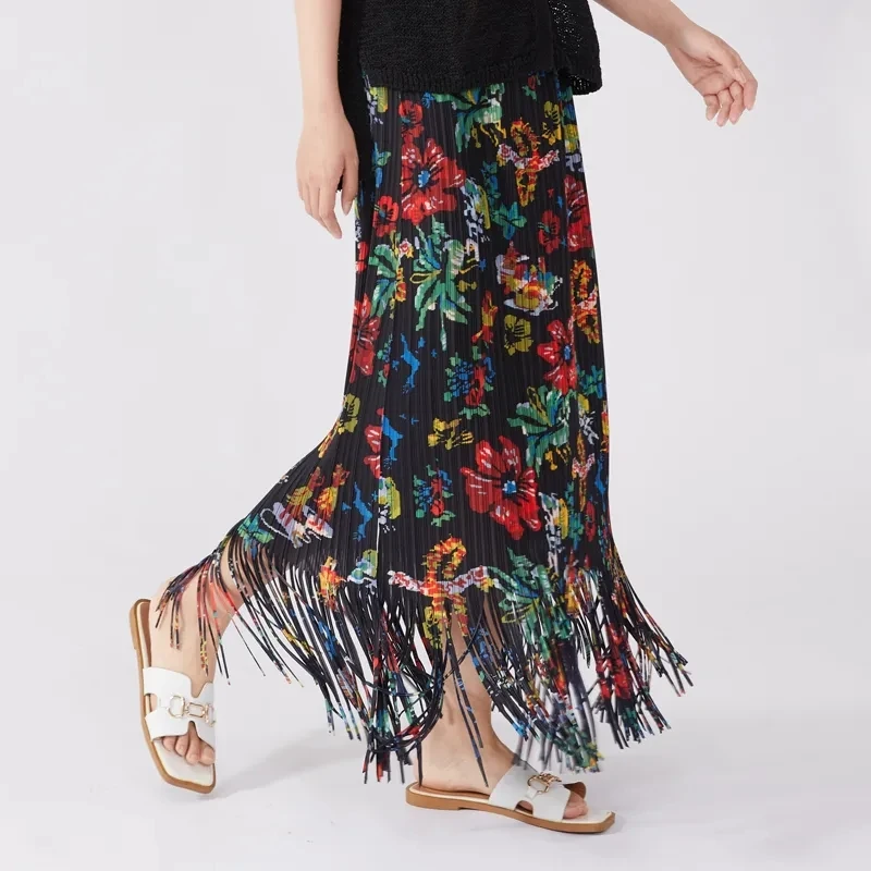 2023 Women Holiday Beach Skirts Female Spring Summer Printed Elastic Waist Fashion Pleated Skirt Package Hip Hem Floral Skirt