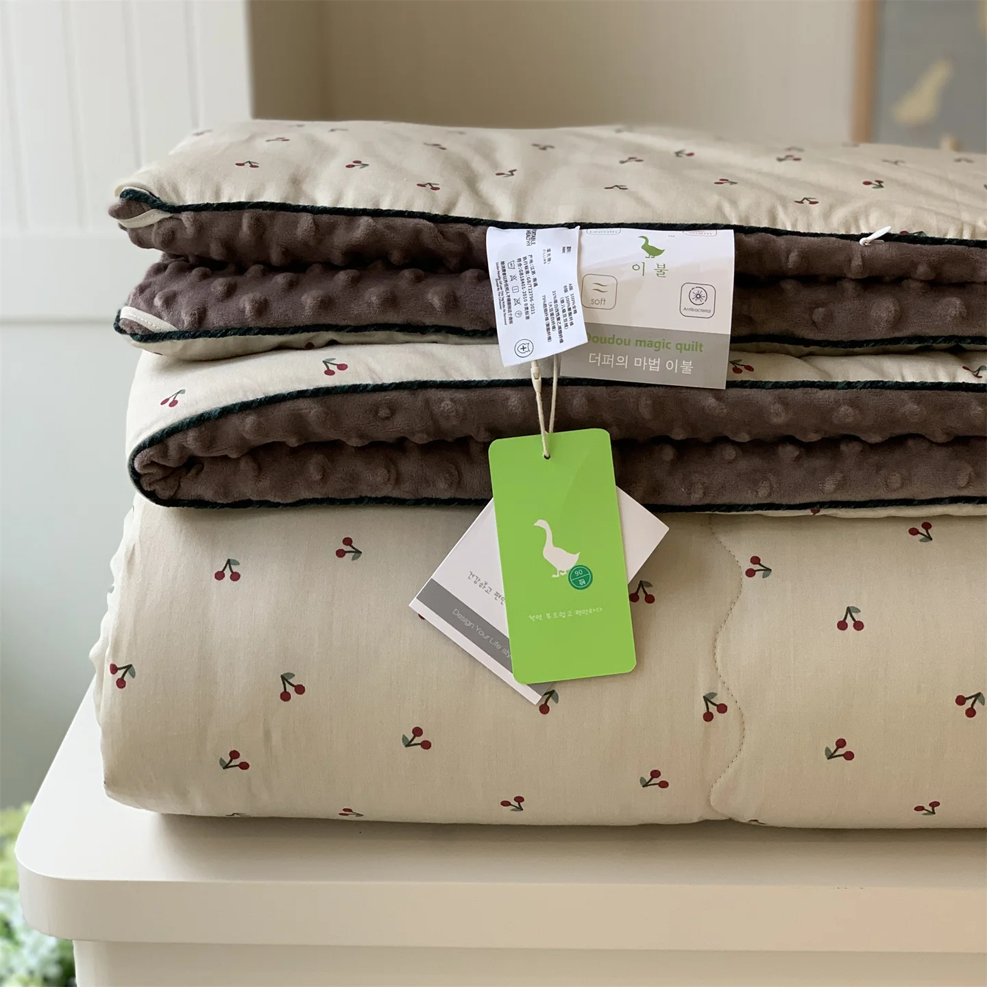 

Теплое моющееся одеяло из соевых волокон для осени и весны, 5 м, с узором «Маленькая вишня», двухсезонное, индивидуальное, корейского происхождения