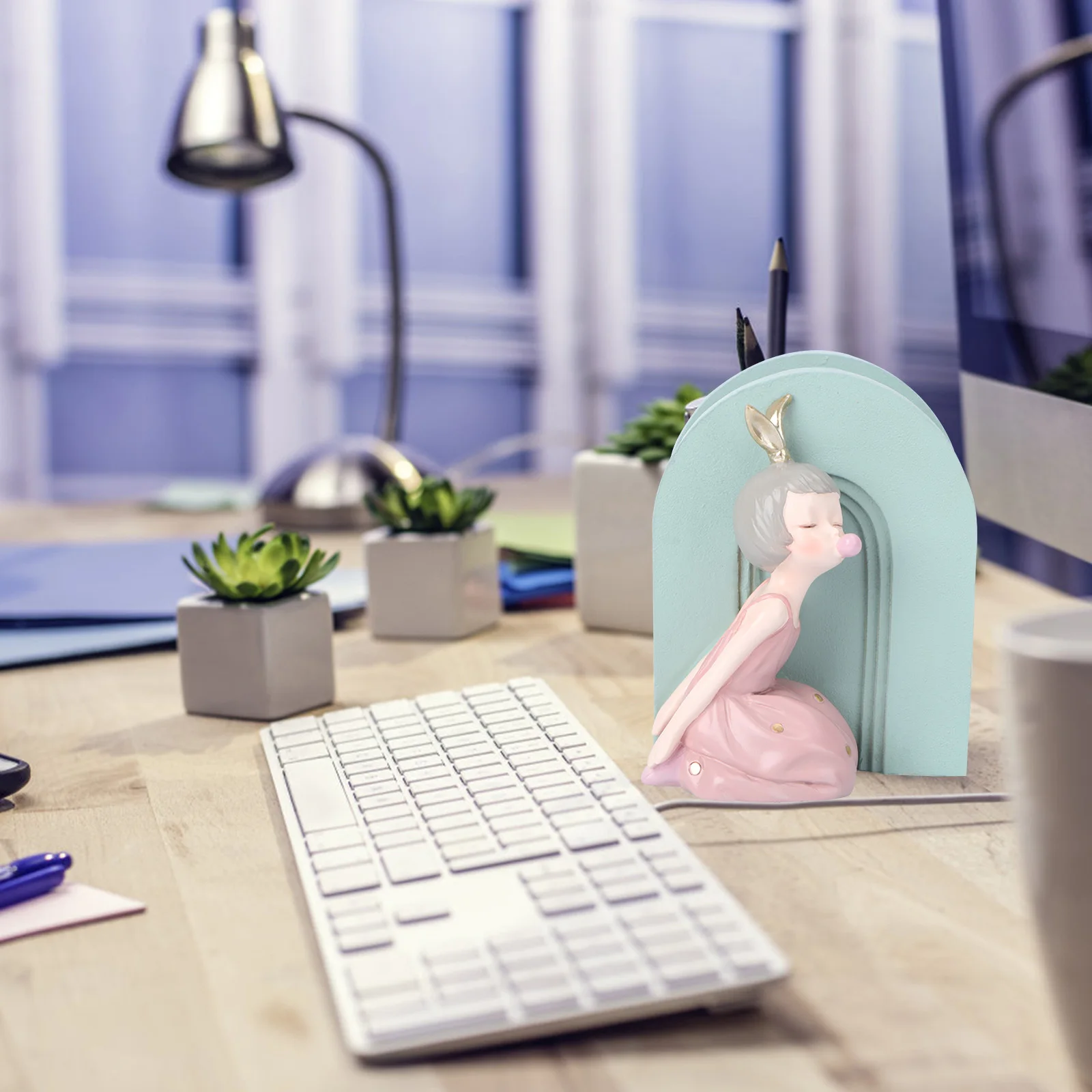 

1Pcs Resin Pen Container Makeup Brush Holder Cylindrical Desktop Storage Adornment for Office Home Stationery Organizer Stylish