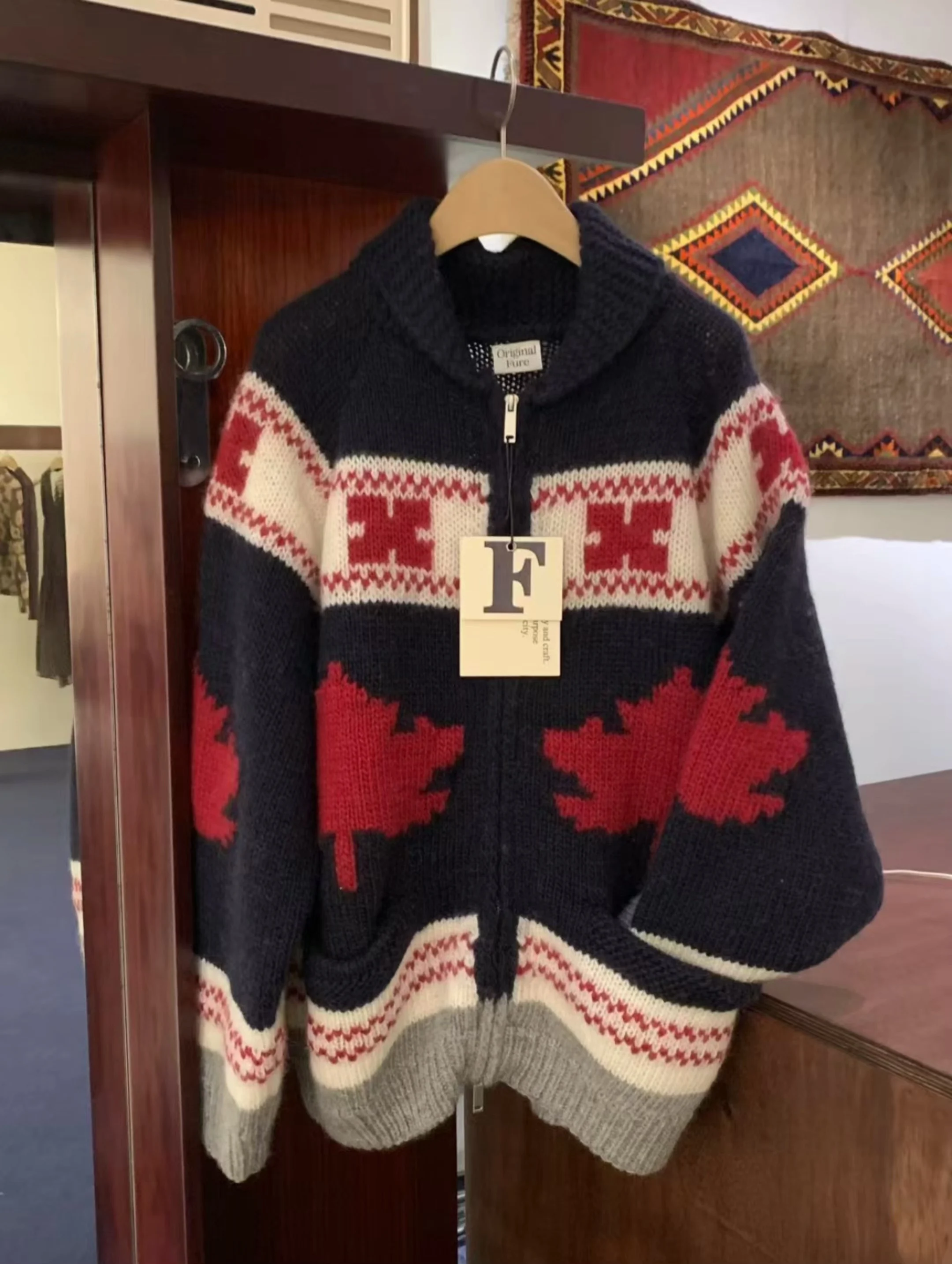 

Женский вязаный кардиган свободного покроя в стиле ретро, длинное пальто све, теплое поколение, модное пальто с рисунком Le