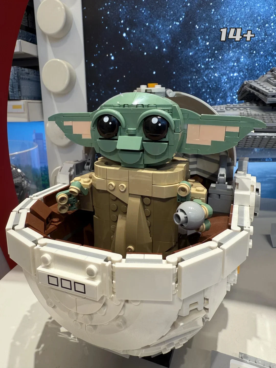 

Инновационный конструктор Disney 75403, 1048 деталей, модель Грогу, летающая коляска, подарки для детей на праздники и вечеринки
