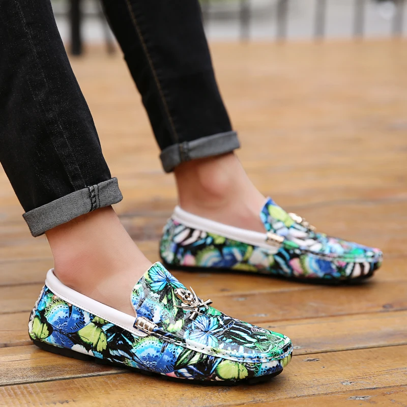 British Style Fashion Butterfly Printed Leather Loafers Men Breathable Skull Casual Shoes Men Flats Slip-on Driving Shoes Men