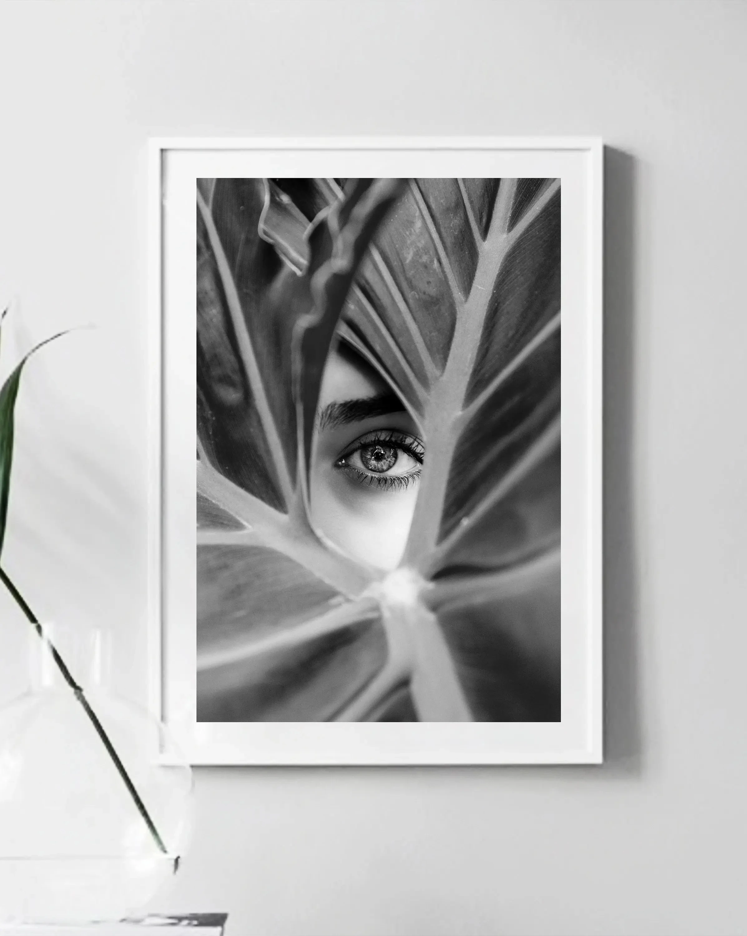 Minimalist Black and White Posters Nudes Girl Typewriter Lips Canvas Painting and Prints Wall Art Pictures for Home Office Decor