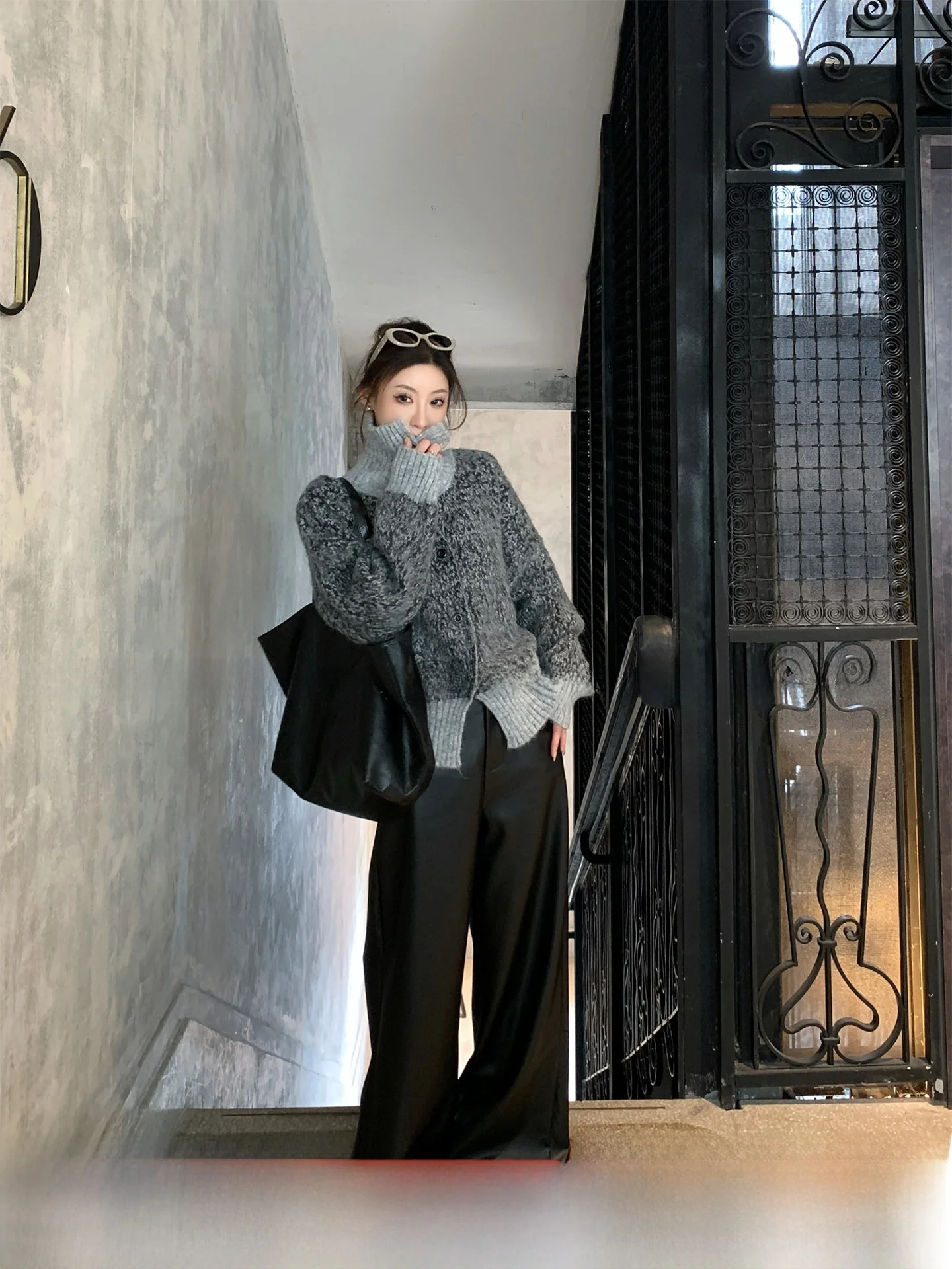 

GV Big Brother Loose Italian Sle Woolen Sweater Cardigan Mixed Color Stand Collar Two-Way Wear Winter New Top Women's Faion