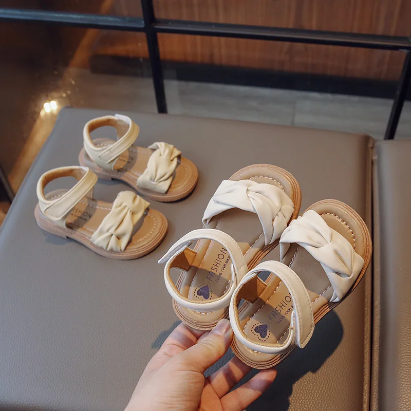 2026 Girls Summer Sandals Fashion Pleated Children Causal Flat Sandals Open-toe Non-slip Kids Outdoor Beach Sandals Breathable