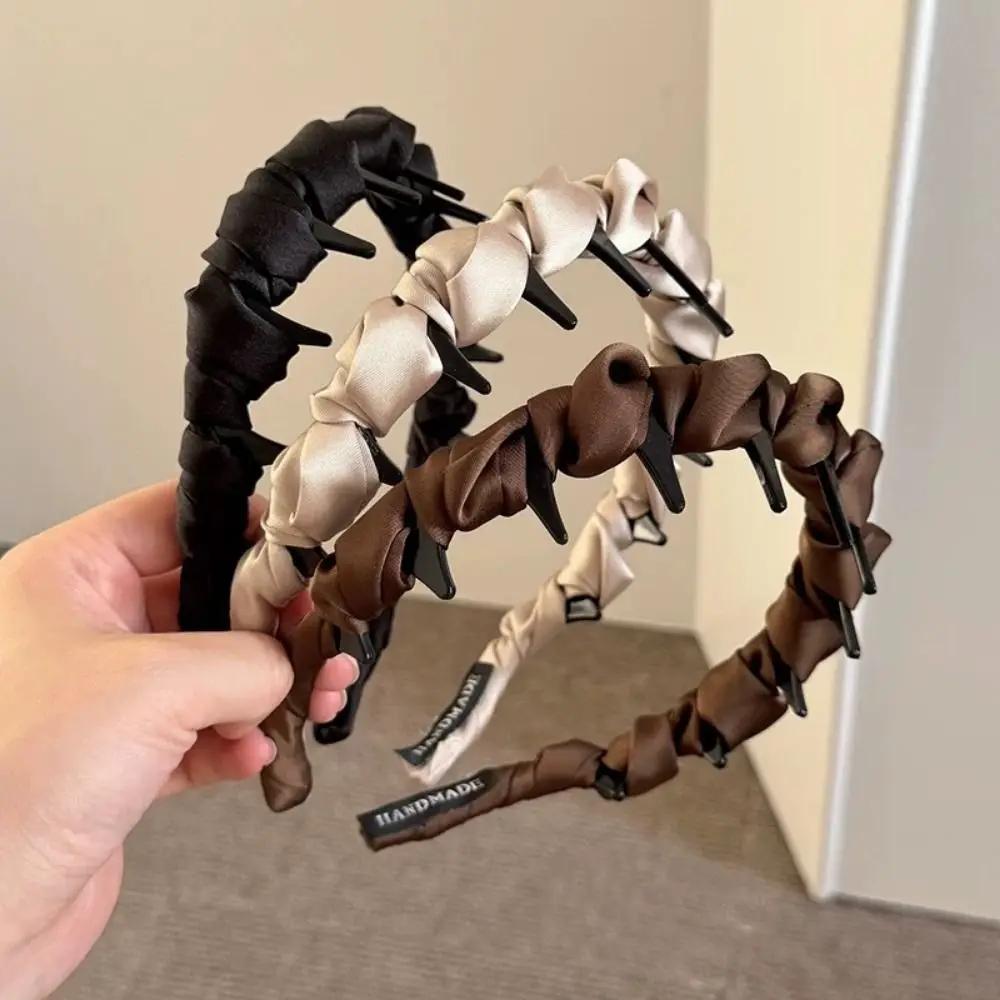 

Wave Pattern Wrapped Hair Hoop Comfortable Adjustable Non-Slip Headband Elegant Fabric Headband Toothed Headband Women Use