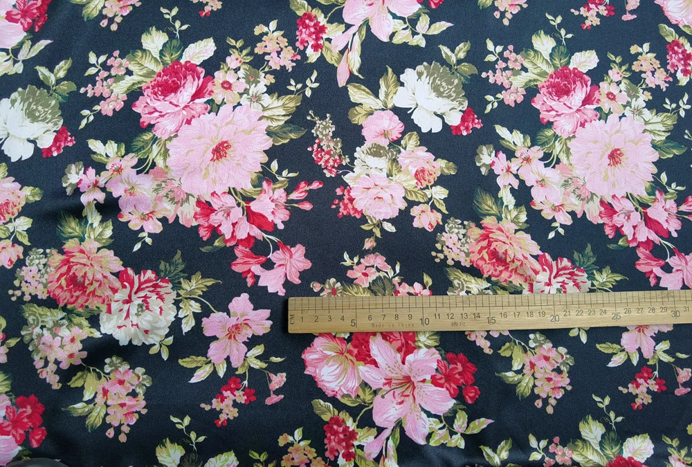Satinstoff, 58,9 cm breit, Meterware, seidiges Charmeuse-Material, Vintage-Schmetterlingsblume, Satinstoff, Schal, DIY-Kunsthandwerk – Detail 12