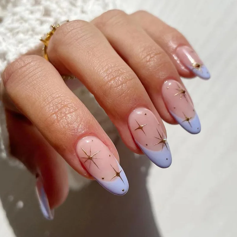 Mittellange künstliche Nägel für Frauen und Mädchen, französisch blau, pink, rot, mandelförmige Nagelspitzen mit goldenem Stern-Design, vollständig abdeckende, aufklebbare künstliche Nägel