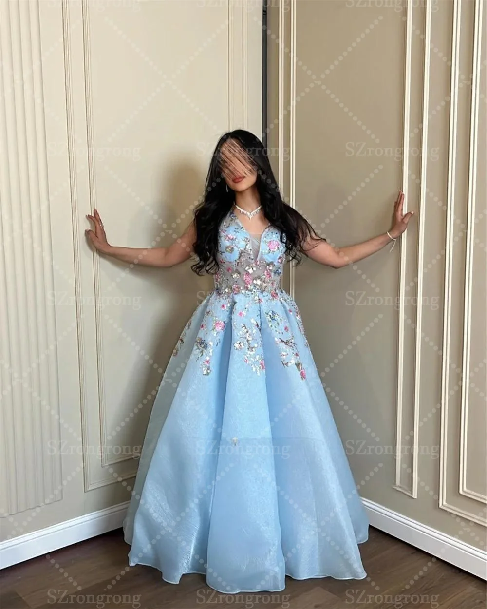 فستان سباغيتي أزرق مصنوع حسب الطلب على شكل حرف a ثلاثي الأبعاد من الدانتيل الزهري فستان عربي سعودي بدون ظهر طول الأرض ثنيات للحفلات الراقصة