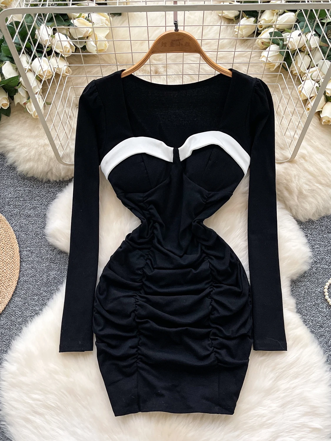 

Faionable Spicy Женская плиссированная длинная облегающая юбка с квадратным воротником и высокой талией Ci Commute, осень 2023 г.