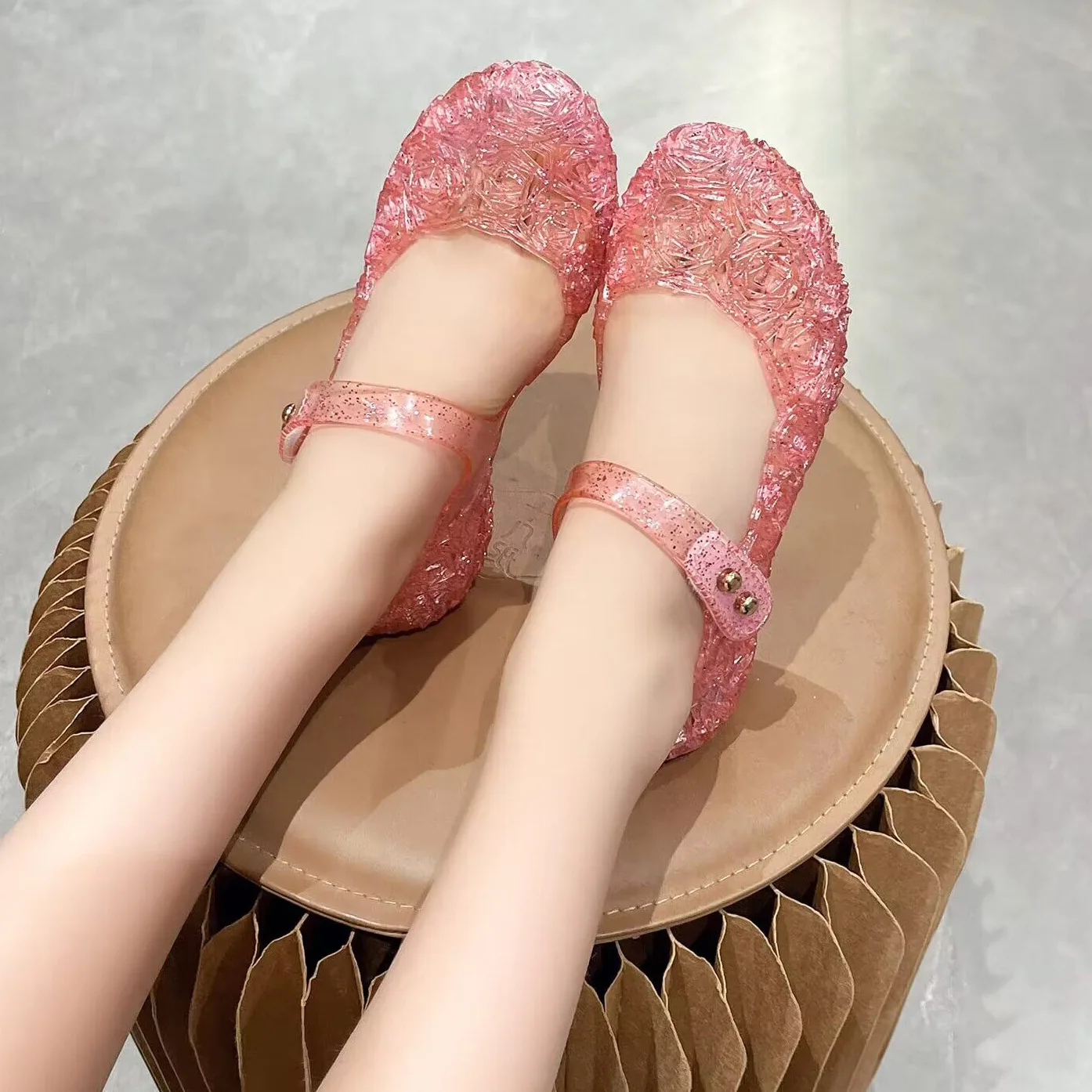 New Summer Children Crystal PVC Jelly Princess Sandals Kids Low Heel Soft Hollow Casual Sandals Girls Bow Buckle Casual Shoes