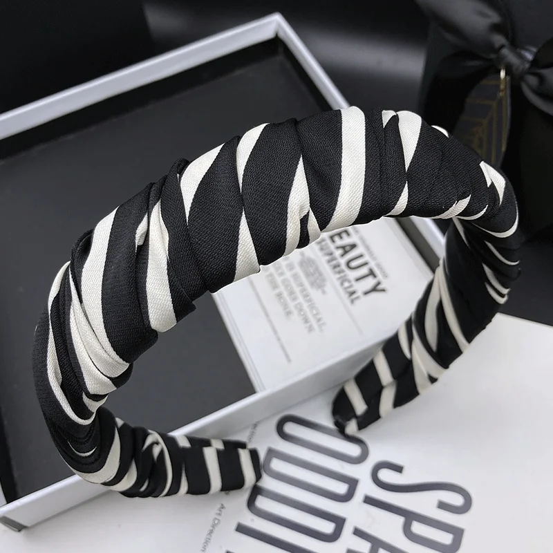 Internet celebrity new striped hair headband for women with high skull top, highlighting small face and pressing hair headband