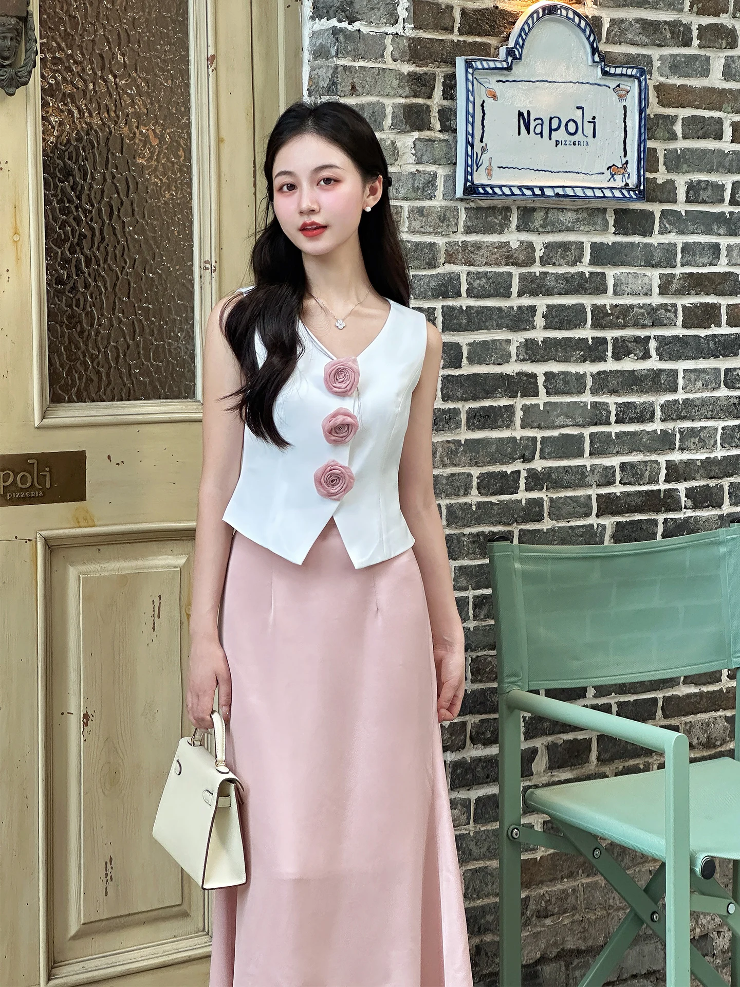 

Elegant Versatile Skirt Set White Magnolia Rose Small Na Pepper Lightweight Age-Defying High-End Feel Top Half-length Skirt
