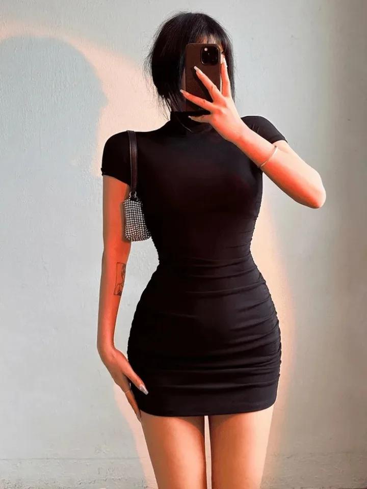 Vestido Mini Corto con Cuello Alto y Plisado en Cintura, Ajustado y Sexy para Mujer, Ideal para Fiestas 4