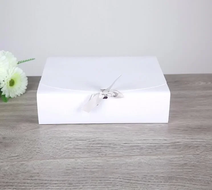 31*25.5*8cm 15pcs Black white Natural Kraft Paper Wedding gift Box Brown Paper white large clothing packaging carton box