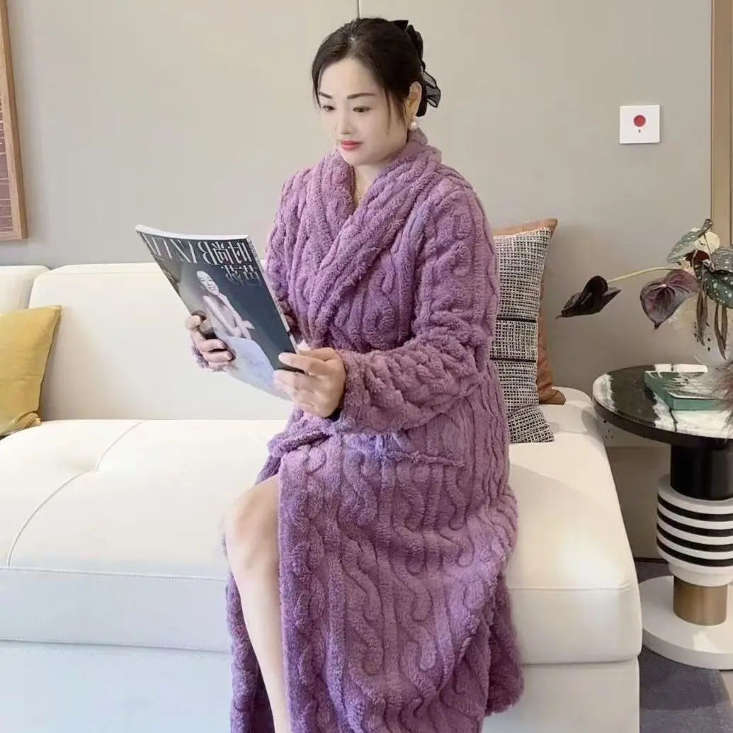 Bathrobes Piled Thickened Without Hair Loss Long Light Luxury Lnternet Celebrities Popular. Winter Nightgowns Long Bath Towels