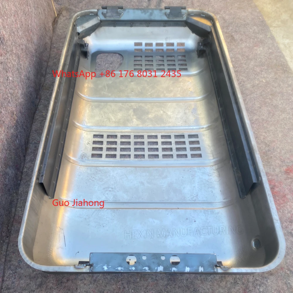 

Hot Selling Excavator Parts 200-8 220-8 240-8 Hood Engine Cover for Repair