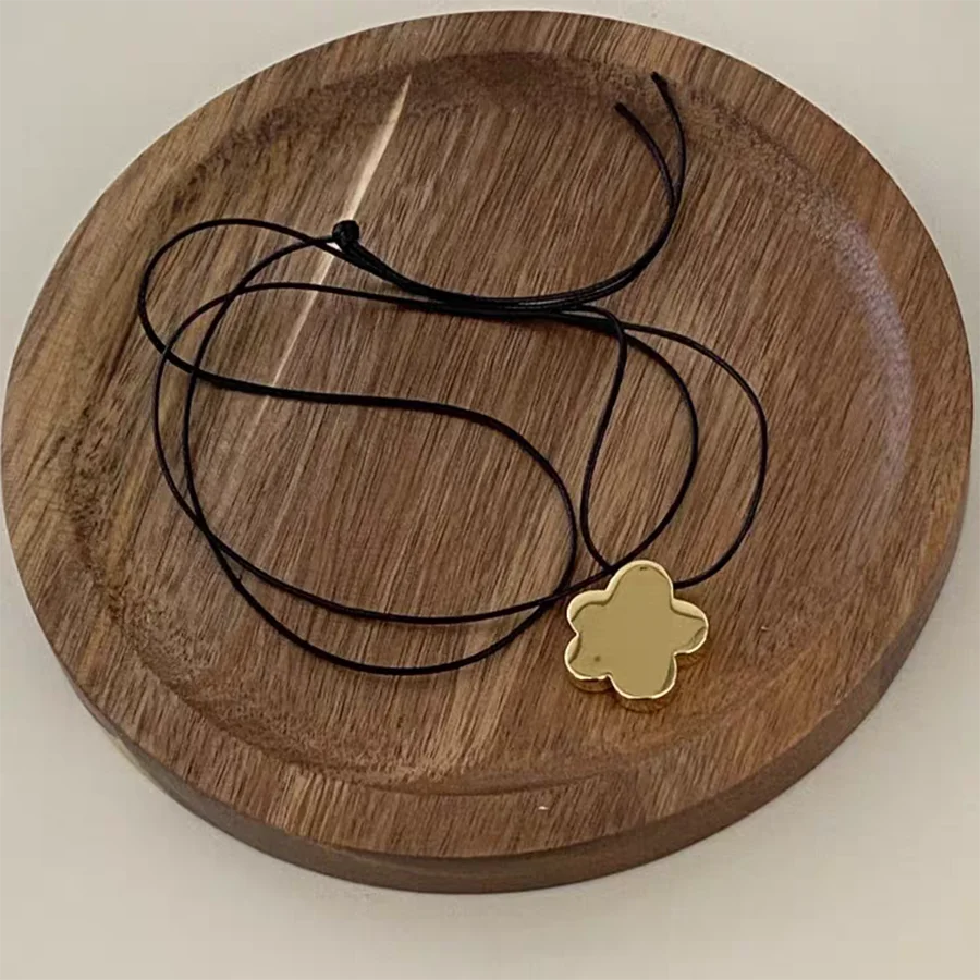 Long black rope flower necklaces for women winter sweater adjustable necklaces funny cute jewelry new in 2025