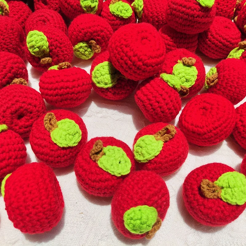 Handmade Wool Crochet Simulated Apple Pendant Hang Ornament Accessories Bag Keychain Decorations Knitting Supplies 4.5CM