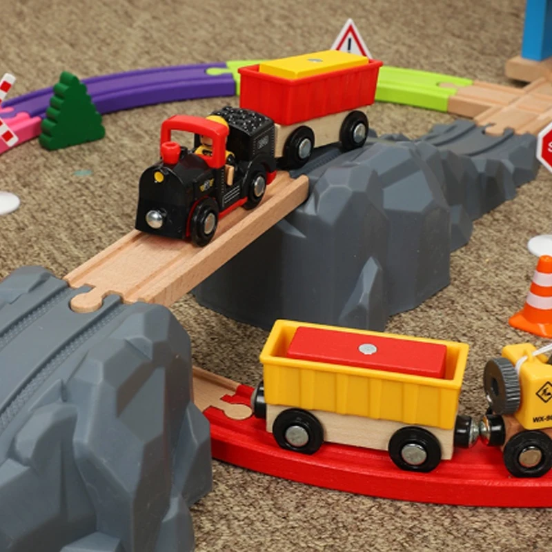 Treno Pista di Legno Giocattolo Auto Combinazione Bambino 1:64 Miniera Sito Ferroviario Trasporto Compatibile Con Tracce di Legno Nuovo Stile Regalo PD72