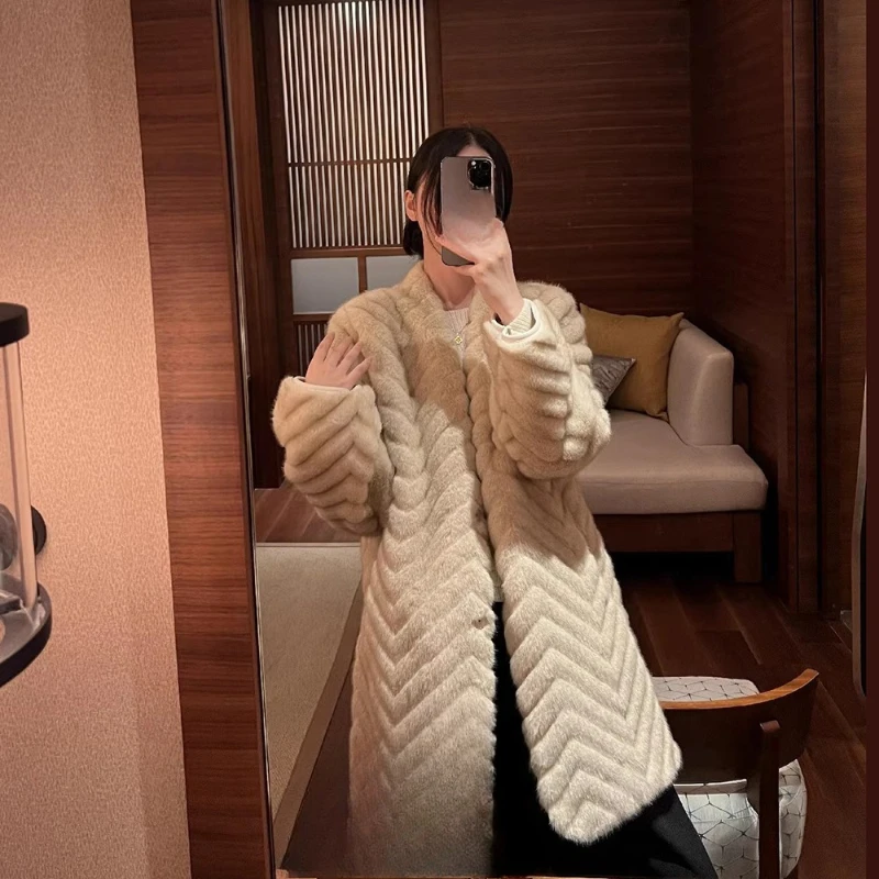 مزاجه طويل متعرجة نمط صديقة للبيئة الفراء المرأة الشتاء الراقية تقليد فرو المنك معطف متكامل