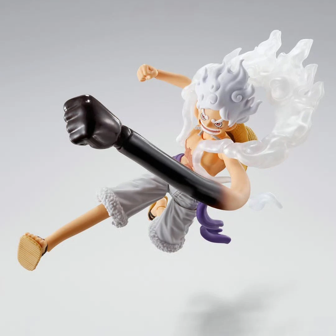 S.H.Figuarts Monkey D. Luffy Action Figure - usage example
