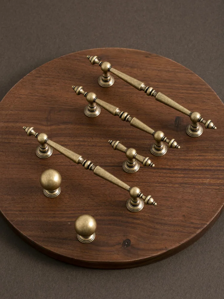Antique Solid Brass Drawer Pulls and Knobs Set Elegant Tapered Bar Handles Minimalist Luxury Bedside Table Handles