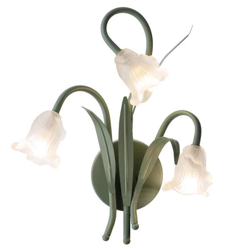 

French pastoral cream wind bedroom bedside lamp wall lamp flower background wall