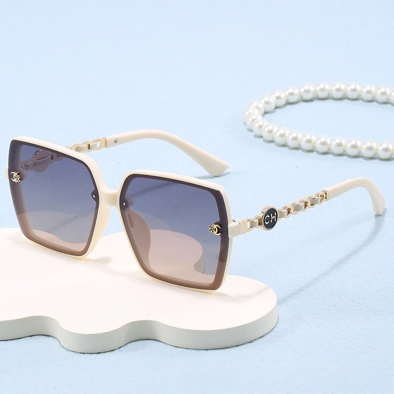 

2025 Trendy Square Rimless Sunglasses Women Polarized, Fashion UV400 Protection Lightweight High-End Oversized Frame Chic Shades