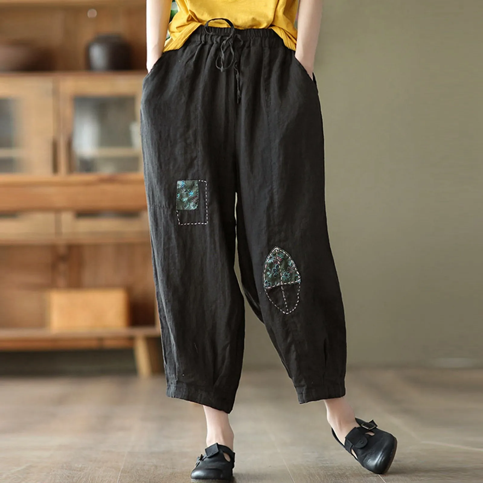 Women's Vintage Ethnic Style Embroidered Cotton Linen Pants With Elastic Waist For Casual Loose Style Holiday Boho Trousers