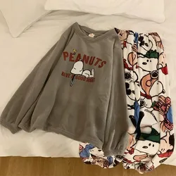 Pigiama Snoopy cartone animato femminile carino autunno e inverno addensato velluto corallo caldo pantaloni a maniche lunghe vestiti per la casa set regalo