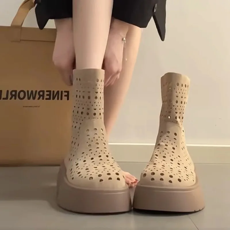 

Summer Women's Hollow Breathable Short Boots Flat Casual Mesh Hole Cool Boots Fad High Quality Womens High-top Boots Botas Mujer