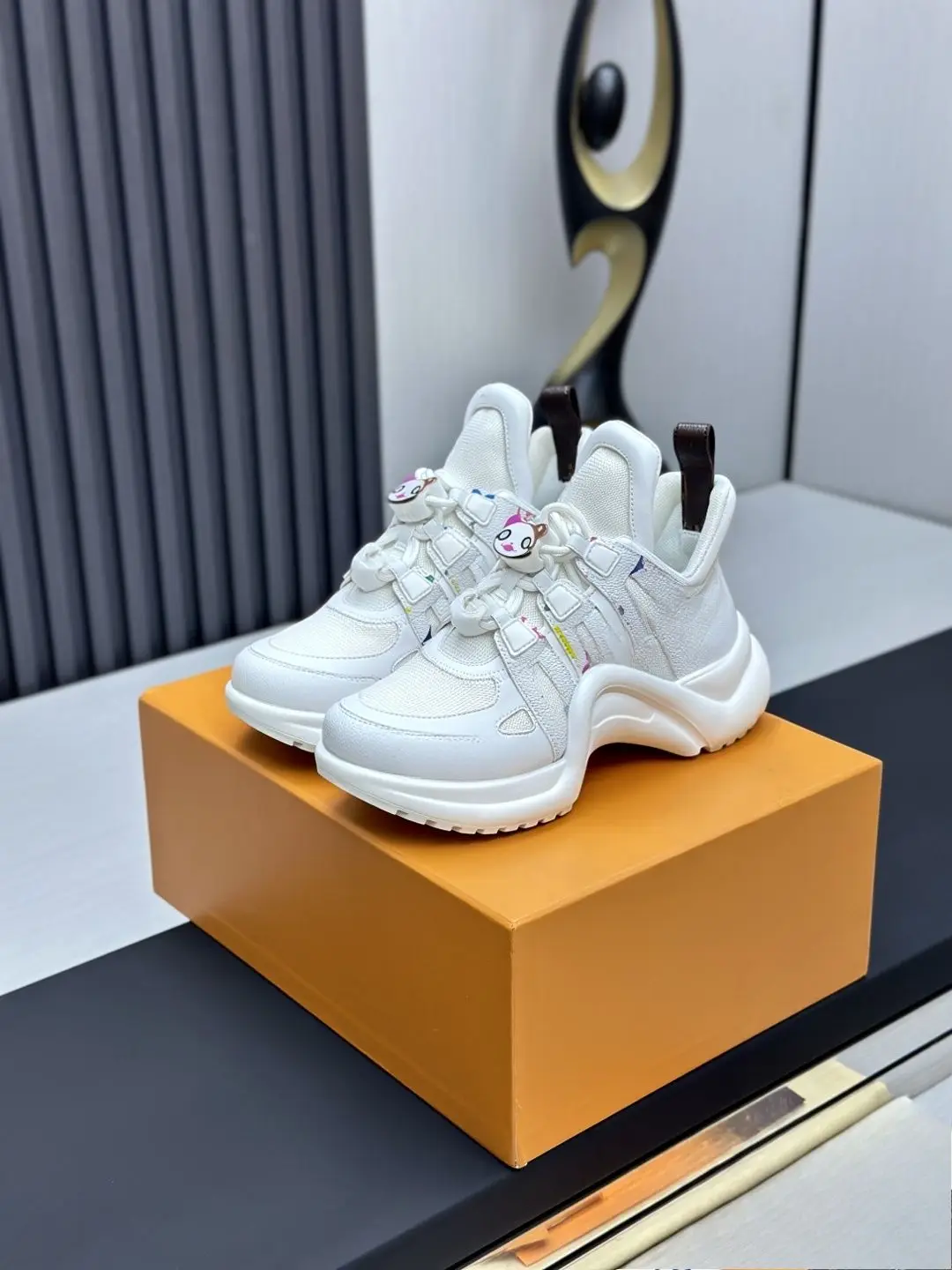 Unisex White Mesh Special-shaped Thick Sole Dad Shoes, Breathable Arch Outsole Trendy Height Increasing Casual Sneakers