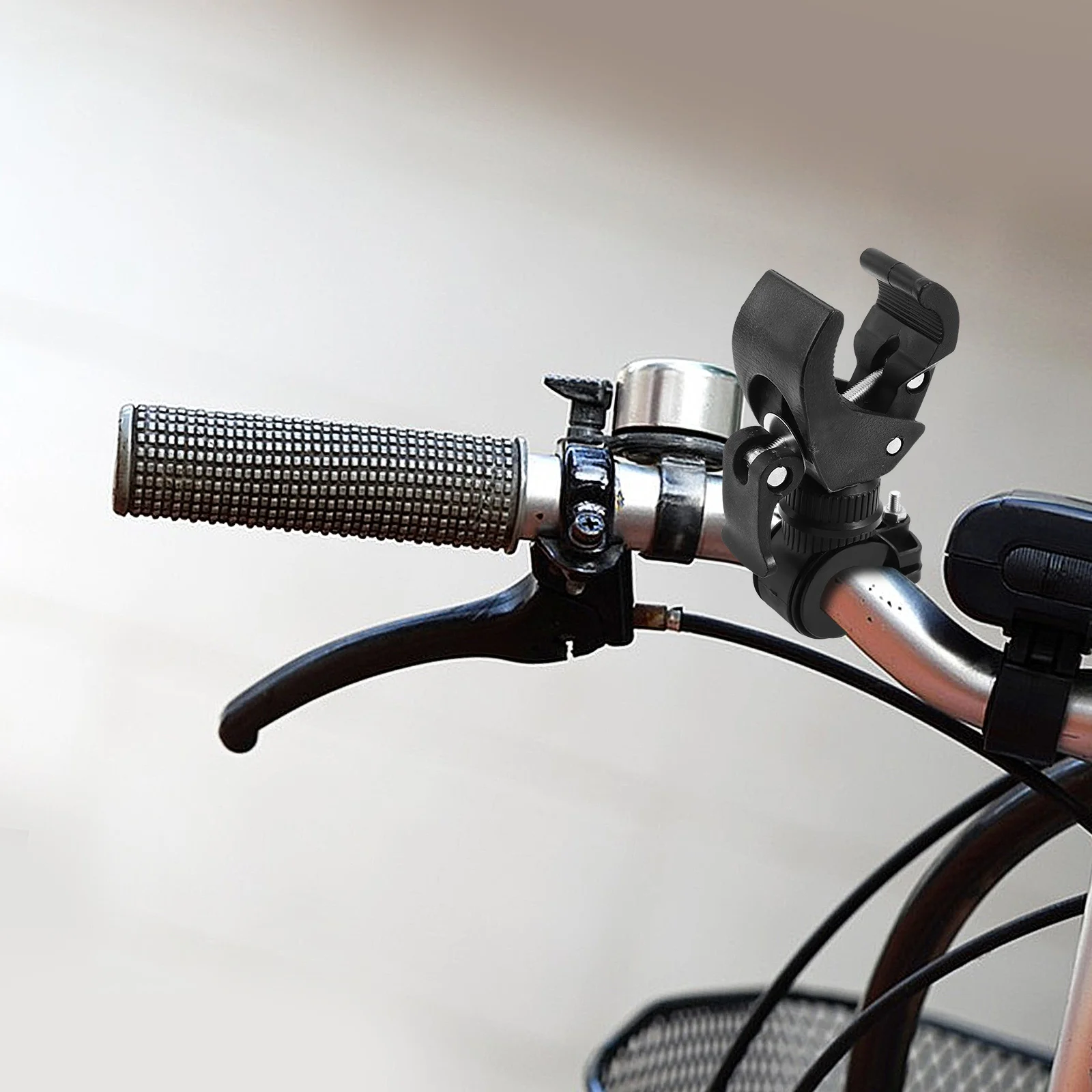 

Black Bicycle Flashlight Mount 360 Rotating Handlebar Clamp Bike Light Holder Universal Flashlight Bracket Bike Light Bracket