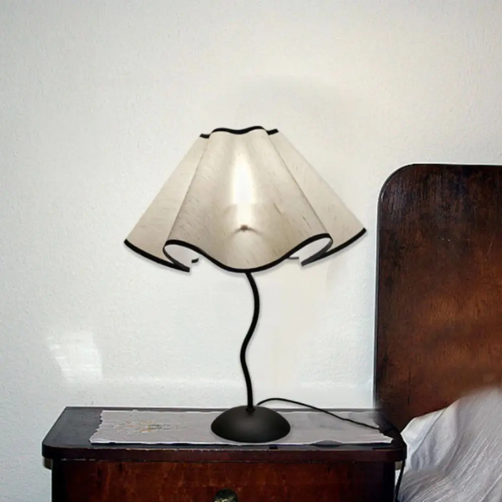 Fashion Linen Fabric Petal Table Lamp Shade Flower Pattern Handmade Lamp Shade Retro Elegant Desk Light Shade Bedroom