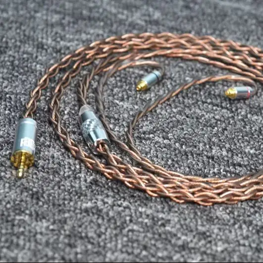 

4-жильный 7-ядерный монокристаллический медный MMCX a2dc ie300 ie40 QDC 0,782-контактный n5005 4,4 сбалансированный кабель для обновления наушников