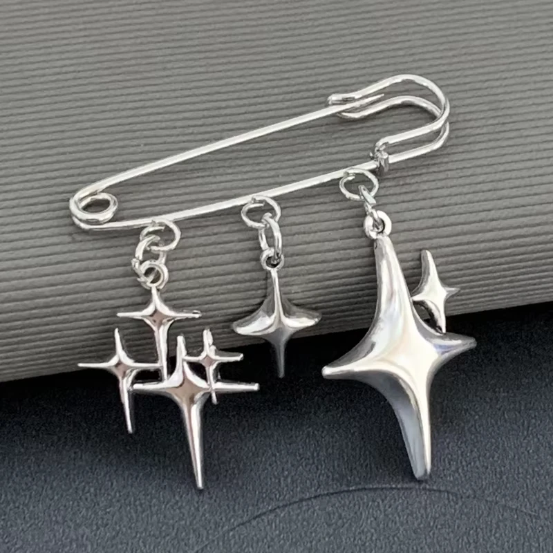 Einzigartige Y2K Silberne Sternförmige Anstecknadel mit Kette, Brosche, Anhänger, Modisches Outfit-Accessoire, Süße Brosche, Taschenanhänger, Geschenke