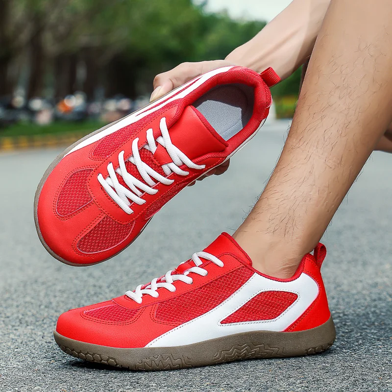 

Travel Men Sports Shoes Compact Light Body Full Breathable Mesh Anti-slip Sole for Business Trips and Vacations