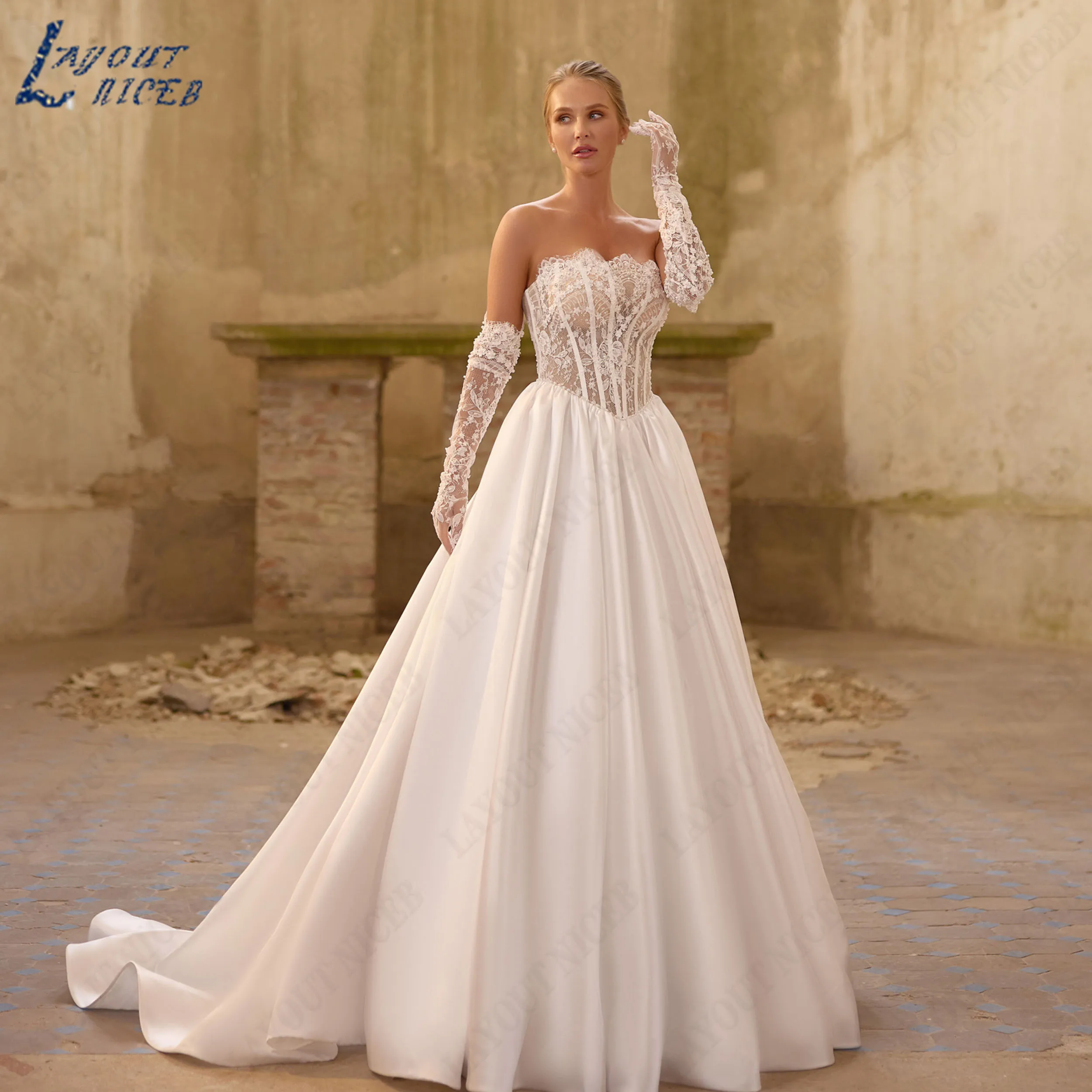 LAYOUT NICEB Customized Strapless Lace Corset Bride Dresses Satin A Line Sleeveless Bridal Gown For Vintage Wedding Ceremony
