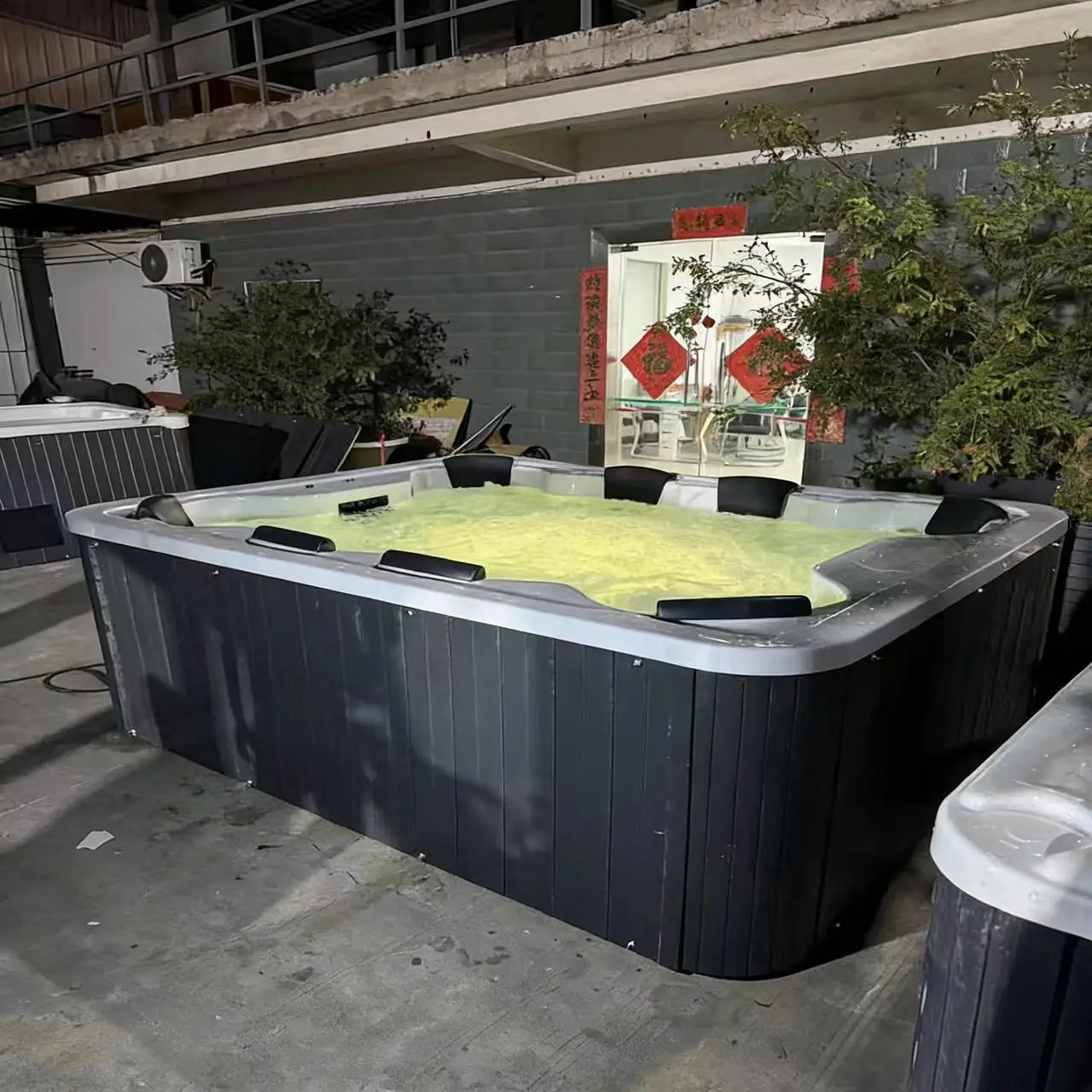 Villa Backyard 8 Person Outdoor Hot Tub Spa And Whirlpool Bathtub Garden Massage Jacuizz Bathtub Home Spa Outdoor Hot Tubs