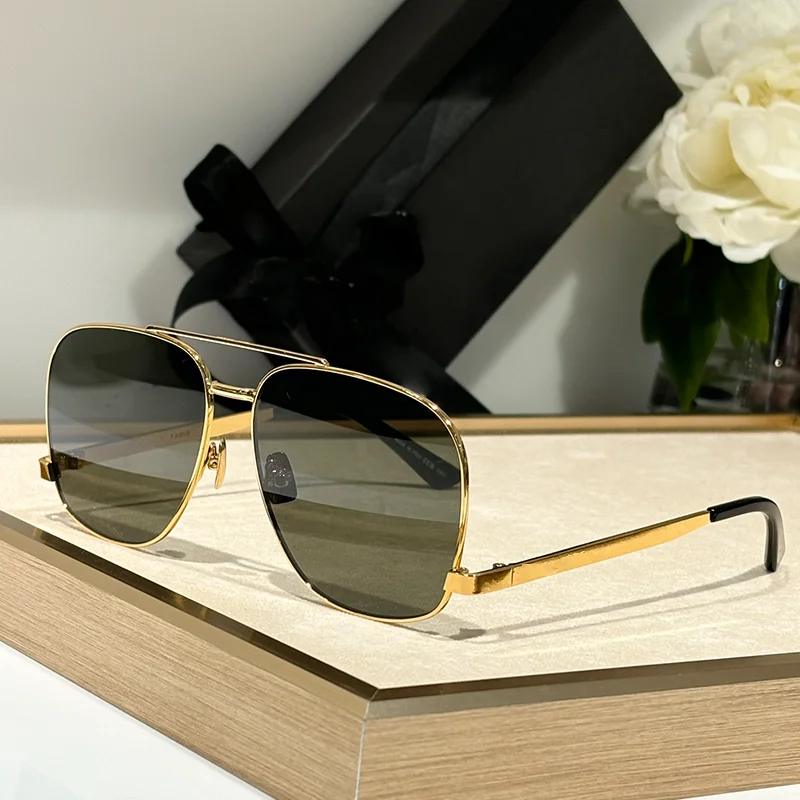 

2024 New Arrive Women's High Street Gold Pilot Sunglasses INS Fashion Double Bridge Sunnies Female Classic Alloy Solar Glasses