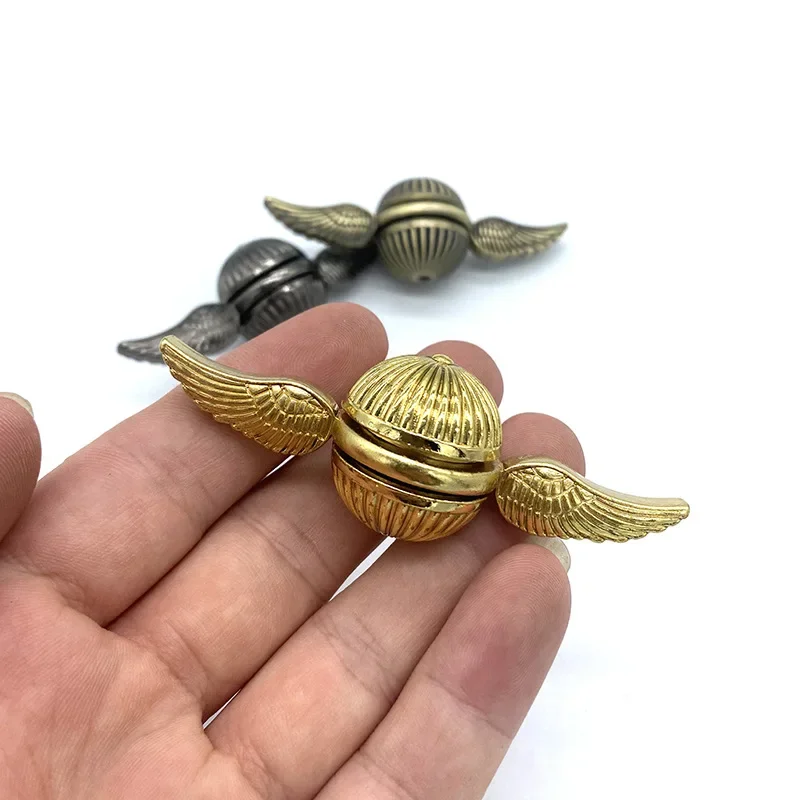 ปลายนิ้ว Gyro Golden Snitch Fidget Spinner สําหรับของเล่นเด็ก Gyro บรรเทาความเครียดความเครียดบรรเทาของเล่น juguetes para adulltos