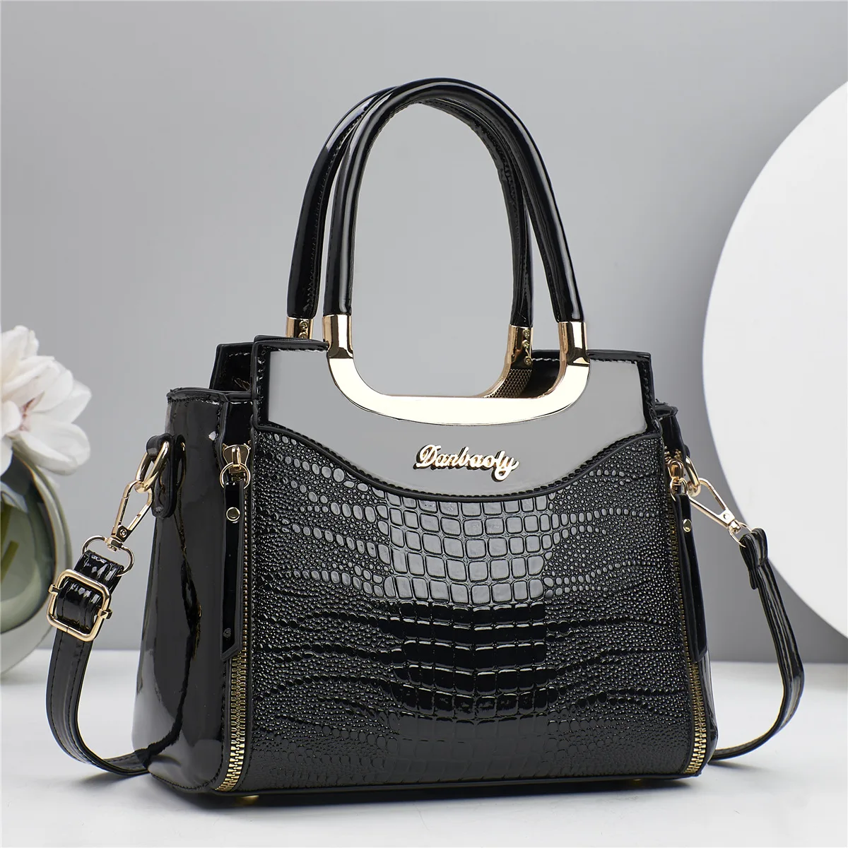 

Ladies' handbag, fashionable splicing, atmospheric texture, shoulder bag, simple and versatile crossbody bag