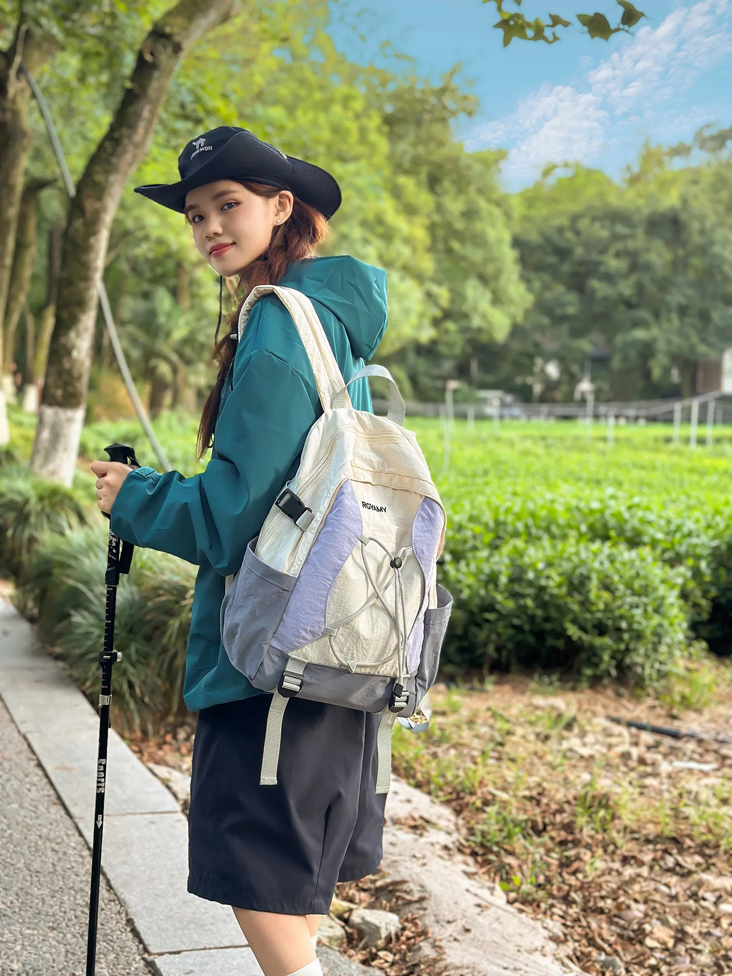 Outdoor Casual Color-Blocking shoulder bags 2026 New Korean Style Large-Capacity Lightweight Hiking Backpack Sports School Bag